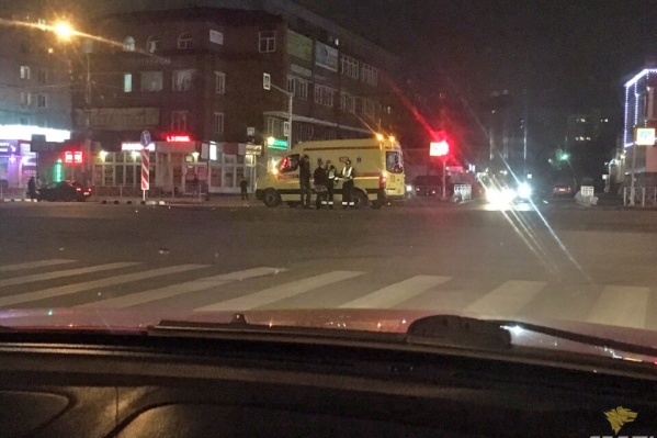 По словам очевидцев, скорость автомобиля превышала допустимую норму По словам очевидцев, скорость автомобиля превышала допустимую норму