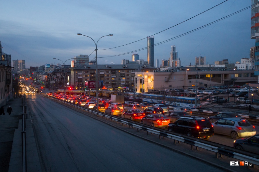 Погода принесла Петербургу 8-балльные пробки - 20 … Foto 20