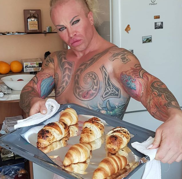 Александр и его жена любят готовить Александр и его жена любят готовить