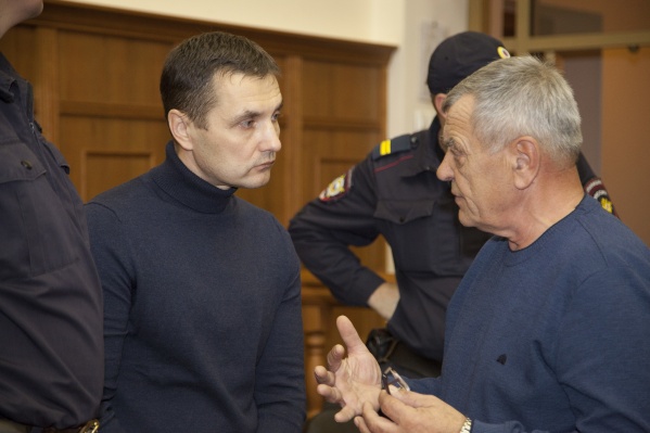 По версии следствия, организовать нападение на партнёра Константину Андрееву (на фото слева) помогал знакомый По версии следствия, организовать нападение на партнёра Константину Андрееву (на фото слева) помогал знакомый