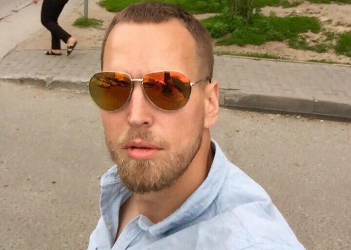 На Романа Р. напали пассажиры недалеко от клуба «Чарли» На Романа Р. напали пассажиры недалеко от клуба «Чарли»