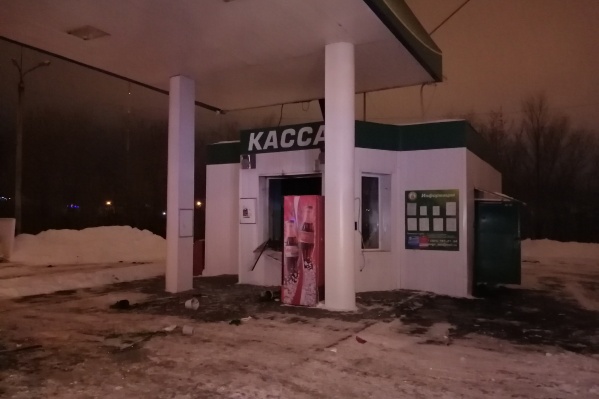 Пожар произошёл на этой автозаправке Пожар произошёл на этой автозаправке