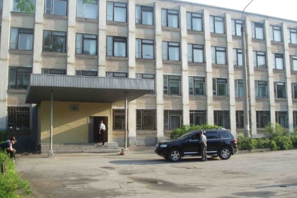 Мужчина гнался за обидчиком сына и угрожал расправиться Мужчина гнался за обидчиком сына и угрожал расправиться