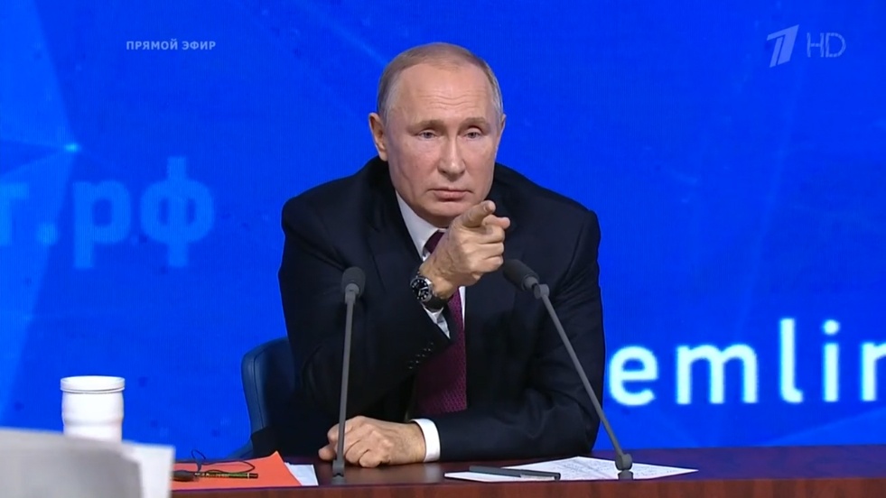 «Как порядочный человек, я должен буду это сделать»: Путин ответил на вопрос, когда он женится