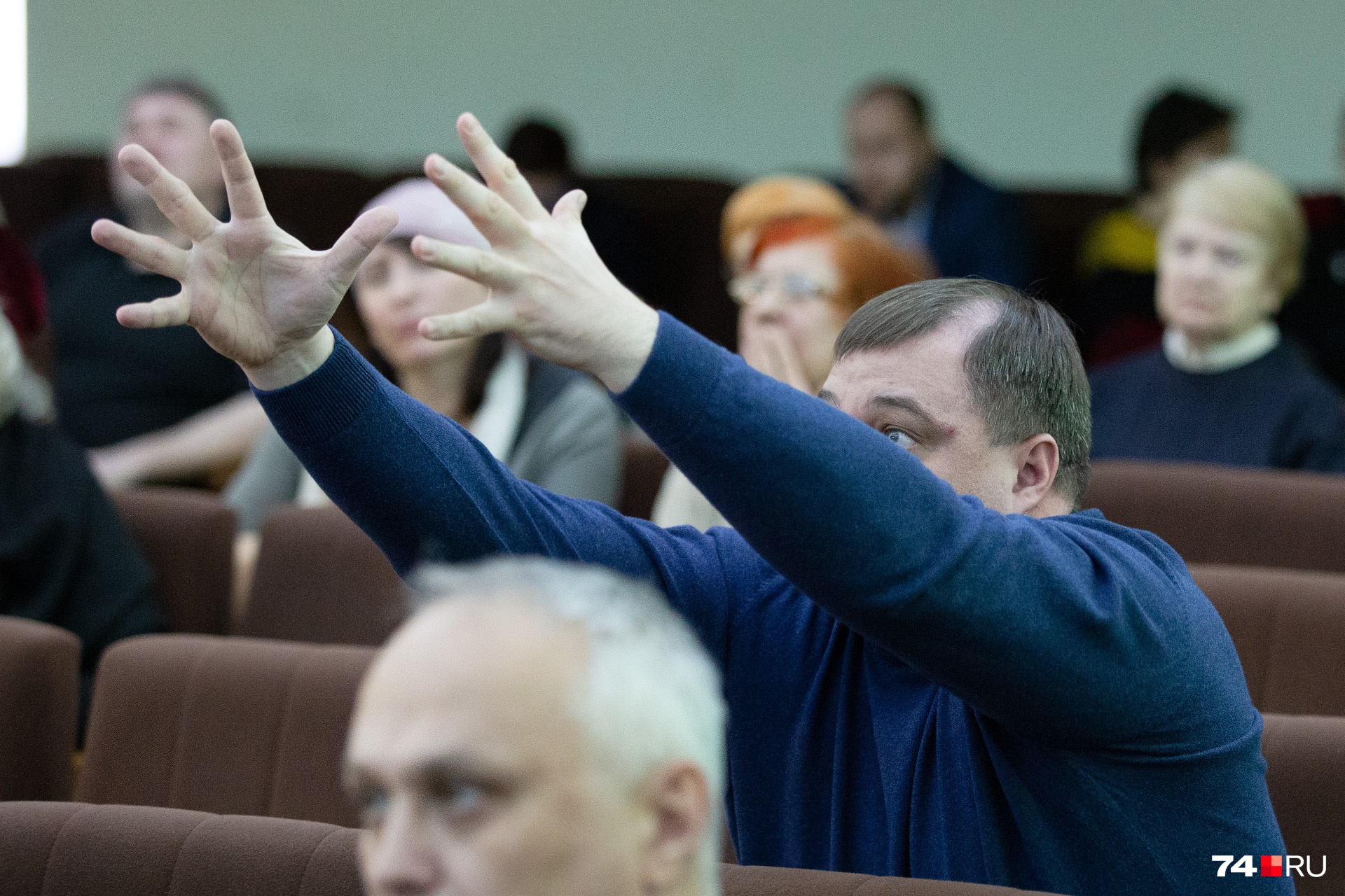 Обсуждение площадок сортировки мусора заняло несколько минут. В итоге его решили рассмотреть отдельно, на узкой комиссии Обсуждение площадок сортировки мусора заняло несколько минут. В итоге его решили рассмотреть отдельно, на узкой комиссии