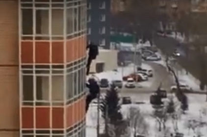 Видеозапись случившегося опубликована в группе «Я живу в Красноярске». Видеозапись случившегося опубликована в группе «Я живу в Красноярске».