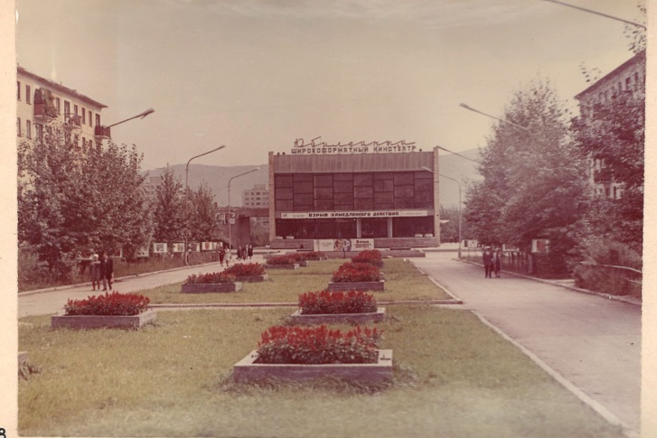 Кинотеатр «Юбилейный» в Красноярске был построен к пятидесятилетию Октябрьской революции 