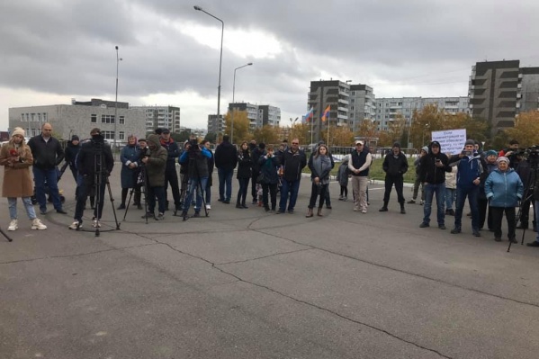 Митинг получился немногочисленным Митинг получился немногочисленным