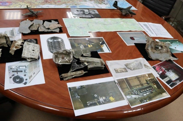 Фрагменты и фотографии разбившегося самолёта Фрагменты и фотографии разбившегося самолёта