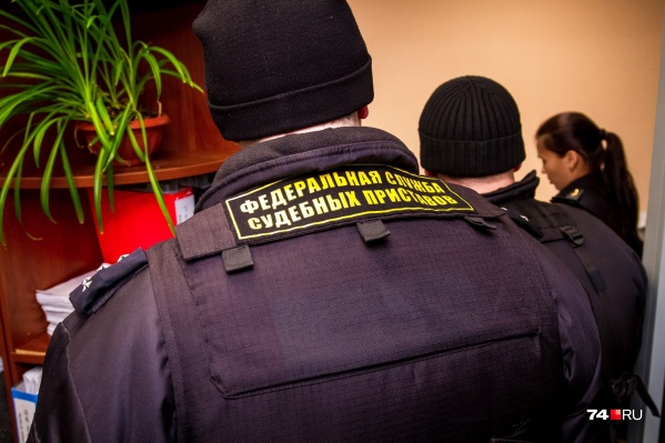 Мальчика и его отца нашли в Челябинске и вернули матери Мальчика и его отца нашли в Челябинске и вернули матери