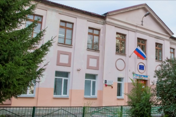 В курганскую школу выехала прокуратура, чтобы убедиться в безопасности детей В курганскую школу выехала прокуратура, чтобы убедиться в безопасности детей