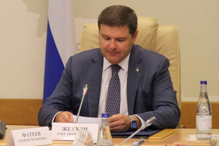 Олег Жеухин прежде работал в аппарате регионального правительства