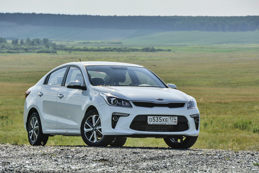 KIA Rio — пример машины, которая ещё попадает под условия программ «Первый автомобиль» и «Семейный автомобиль» KIA Rio — пример машины, которая ещё попадает под условия программ «Первый автомобиль» и «Семейный автомобиль»