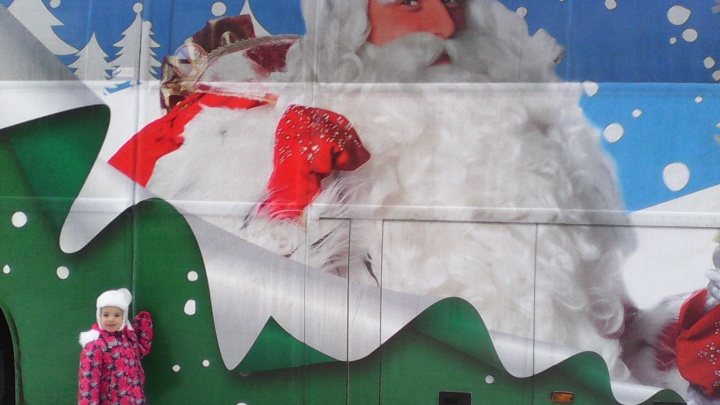 Дед Мороз привез в Нижний Новгород снегопад и поселился на Заречке