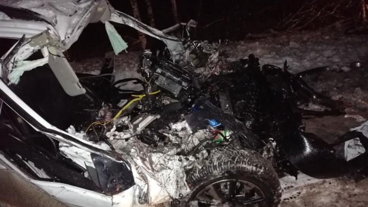Пьяный водитель иномарки погиб в лобовом столкновении около Семенова