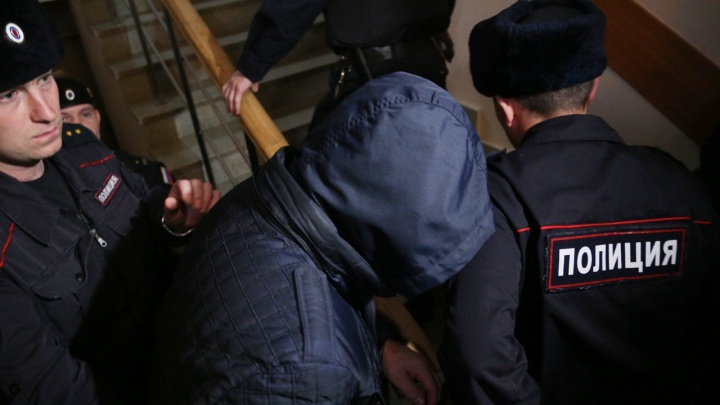 У одного из экс-полицейских, обвиняемых в изнасиловании сотрудницы МВД Уфы, обнаружили опухоль мозга