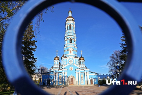 Храм Рождества Богородицы
33 года был известен уфимцам как здание
кинотеатра «Йондоз» Храм Рождества Богородицы
33 года был известен уфимцам как здание
кинотеатра «Йондоз»