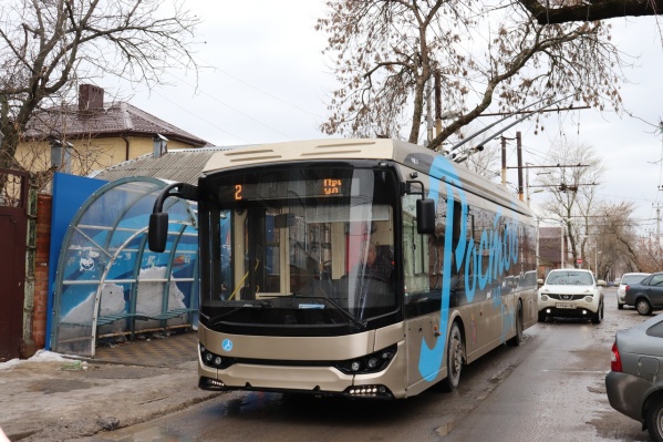 Электробус способен преодолевать расстояние в 20 километров без контактной сети Электробус способен преодолевать расстояние в 20 километров без контактной сети