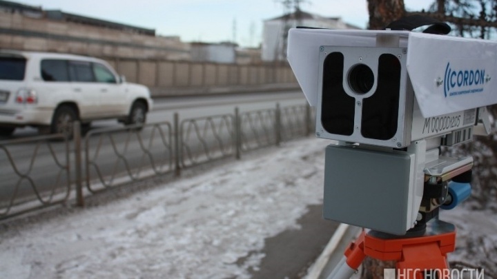 «Избегаем штрафов»: как работают камеры фиксации нарушений ПДД на заваленных снегом улицах
