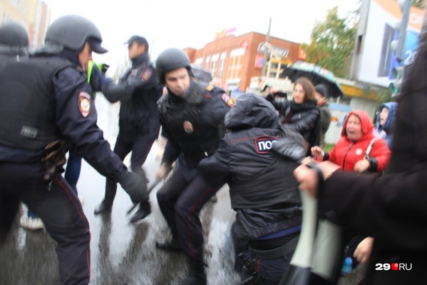 Митинг 22 сентября не обошёлся без задержаний Митинг 22 сентября не обошёлся без задержаний