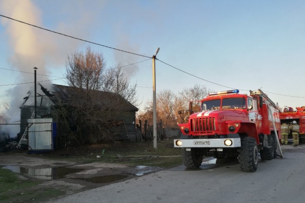 В сгоревшем доме нашли два тела В сгоревшем доме нашли два тела