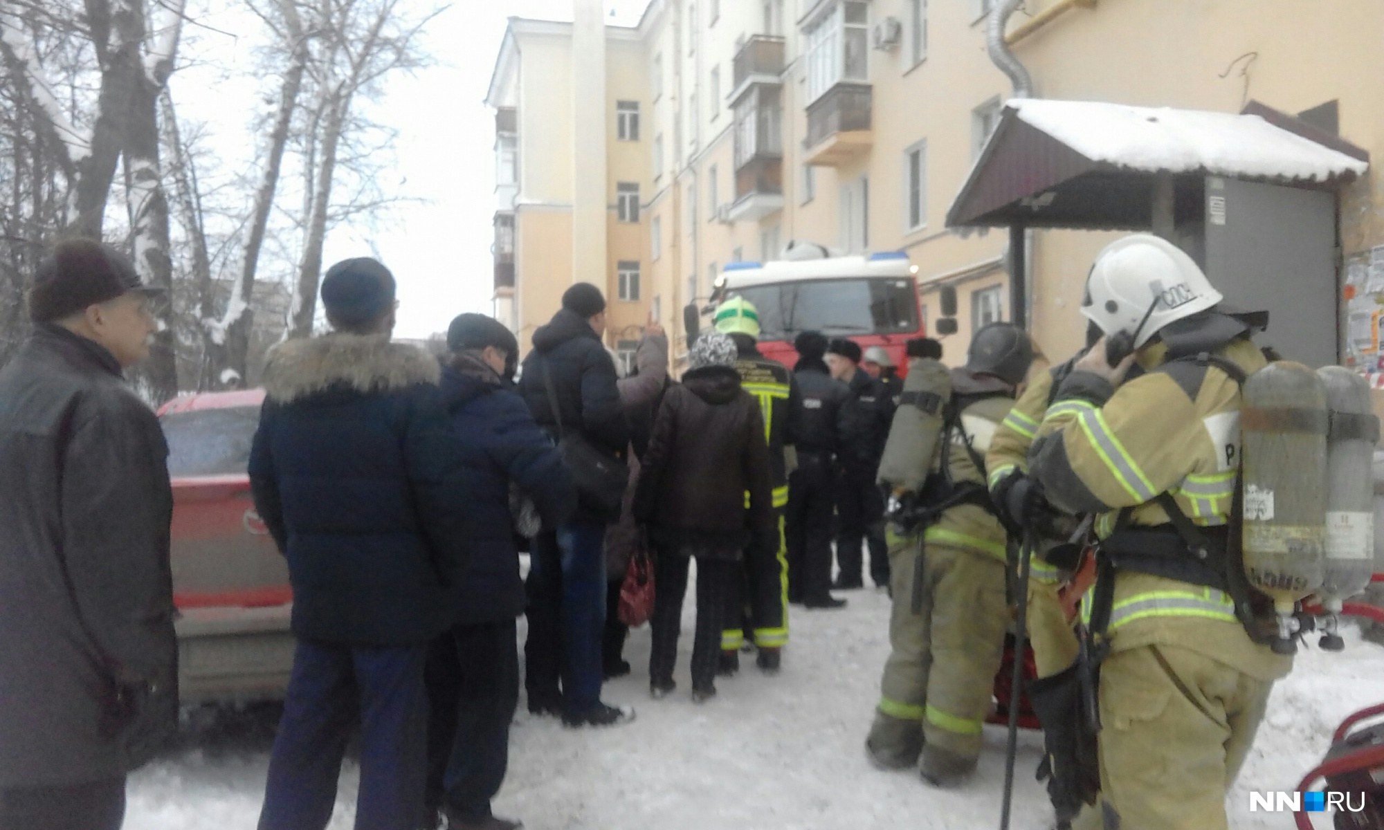 Публикуем фото и подробности с места смертельного пожара на проспекте Ленина