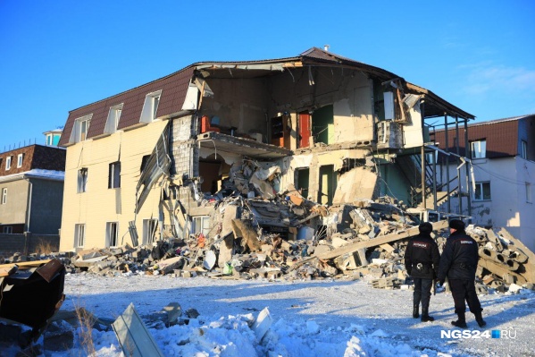 Ночью из-под завалов <a href="https://ngs24.ru/news/more/65954361/?from=newscol_in" target="_blank" class="_">извлекли тело еще одного погибшего</a> Ночью из-под завалов <a href="https://ngs24.ru/news/more/65954361/?from=newscol_in" target="_blank" class="_">извлекли тело еще одного погибшего</a>