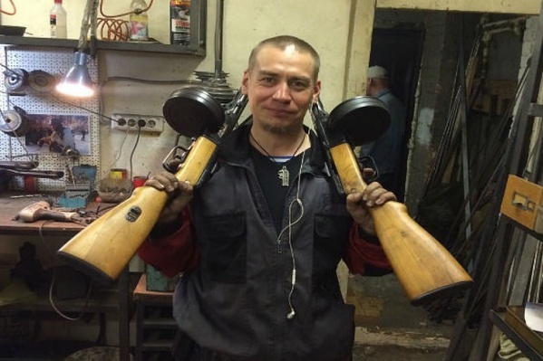 ЛГБТ-борец живет в Санкт-Петербурге, но обеспокоен нравственностью детей по всей стране ЛГБТ-борец живет в Санкт-Петербурге, но обеспокоен нравственностью детей по всей стране