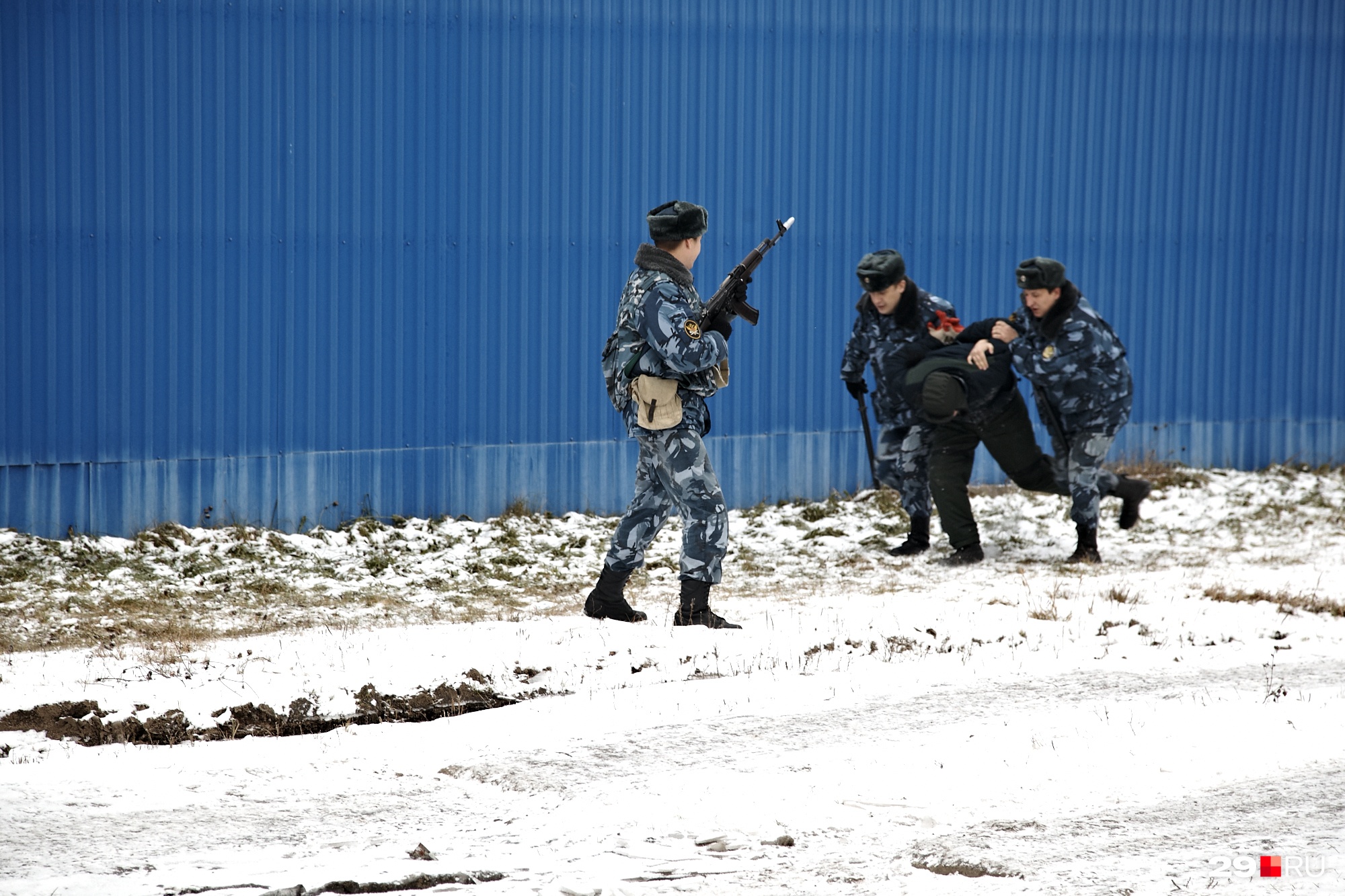 В Новодвинске задержали троих человек по подозрению в наркопреступлениях