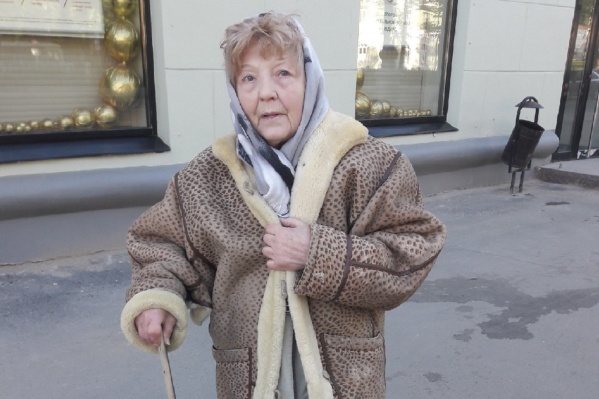 Сейчас Нина Михайловна дает объяснения полицейским Сейчас Нина Михайловна дает объяснения полицейским