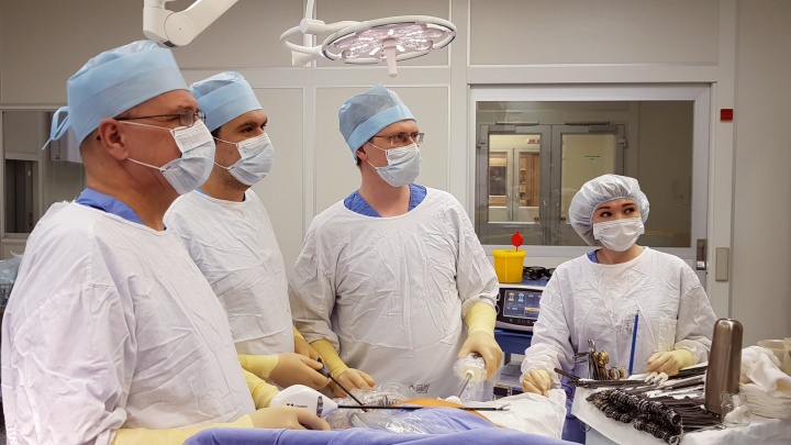 Свердловские онкологи впервые удалили пациенту сразу несколько опухолей с помощью 3D-визуализации