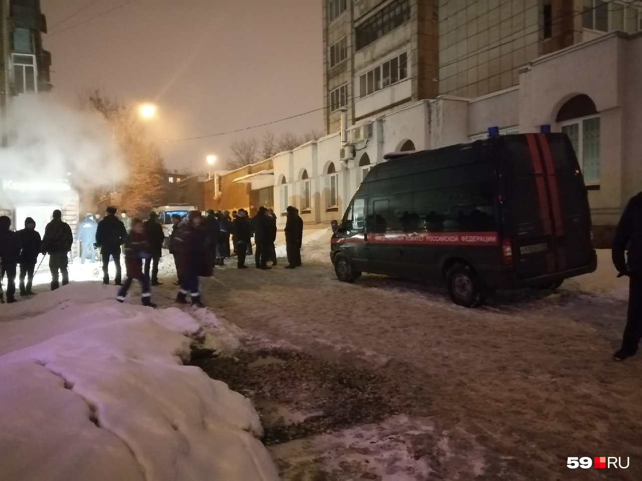 К месту ЧП приехали представители СУ СК К месту ЧП приехали представители СУ СК