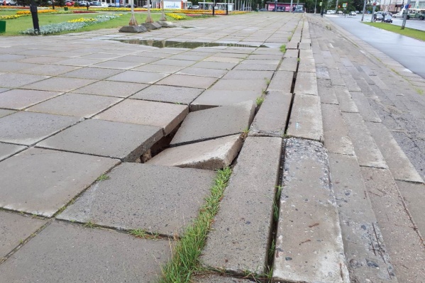 На обследование состояния плит ушло 99,5 тысячи рублей На обследование состояния плит ушло 99,5 тысячи рублей