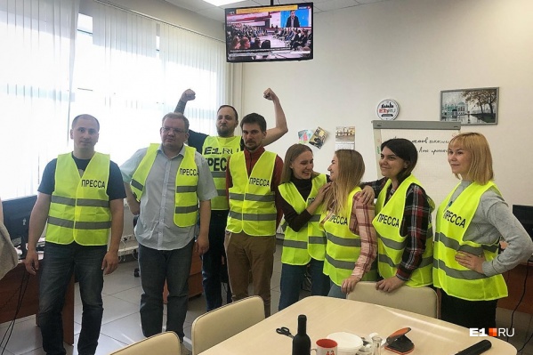 Это еще не все сотрудники нашей редакции, которые работают в сквере почти круглосуточно Это еще не все сотрудники нашей редакции, которые работают в сквере почти круглосуточно