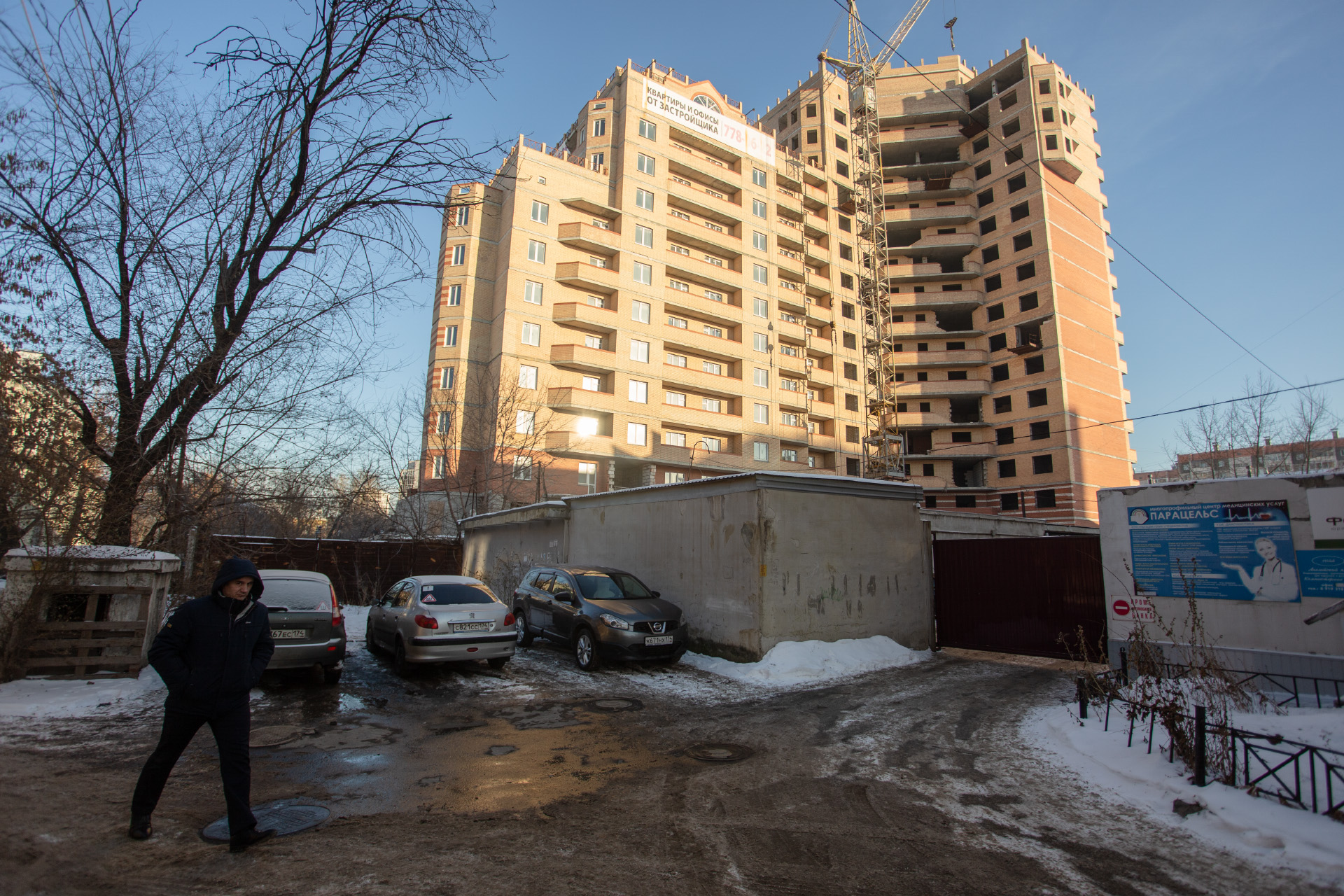 На достройку многоэтажки, по словам застройщика, потребуется более 120 миллионов рублей