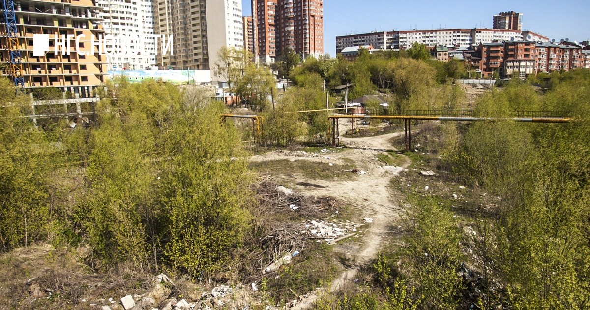 Пустырь это. Пустыри Новосибирск. Пустыри в Москве. Городской пустырь. Пустырь стройка.