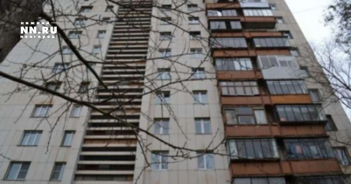 В гае 17-летняя девушка выпала с балкона на восьмом этаже но.